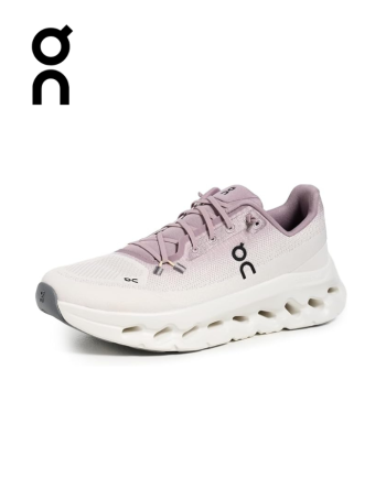 Nursing Sneakers Women Swear By for 12-Hour Shifts